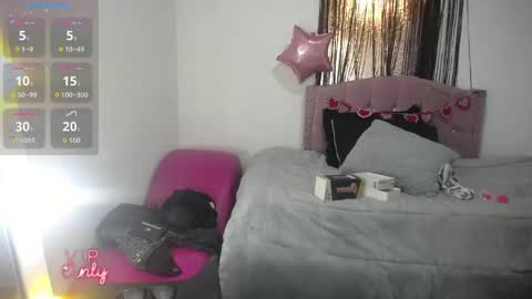 Snapshot of barbie_pym chatting on 04-21-26, 11:49 Sofia P online show from 04-21-26, 11:49