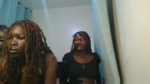 Snapshot of barbie_queen2 chatting on 03-18-26, 09:51 queen online show from 03-18-26, 09:51