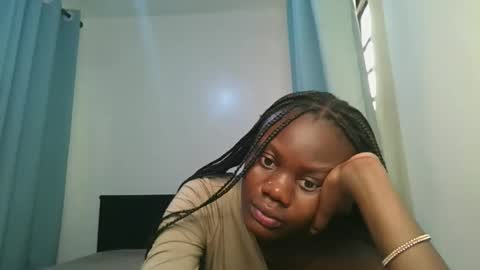 Snapshot of barbie_queen2 chatting on 03-22-26, 09:56 queen online show from 03-22-26, 09:56