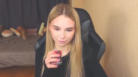 Eva online show from 12-08-24, 06:17