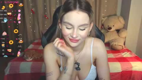 Eva online show from 12-05-25, 11:41