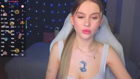 Snapshot of barbieee_doll chatting on 03-04-26, 05:19 Eva online show from 03-04-26, 05:19