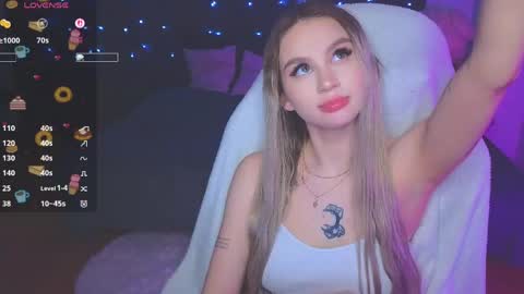 Snapshot of barbieee_doll chatting on 03-11-26, 09:54 Eva online show from 03-11-26, 09:54