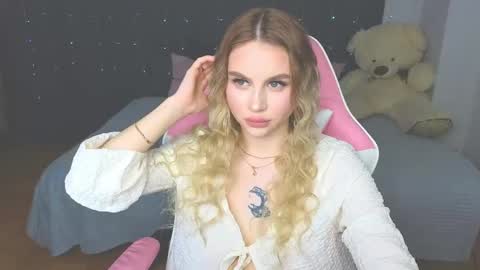 Eva online show from 05-11-26, 04:04
