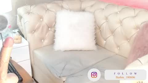 Snapshot of barbiefox_ chatting on 02-20-25, 02:35 barbiefox_ online show from 02-20-25, 02:35