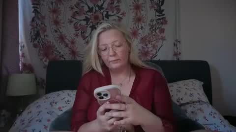barbiegirl966 online show from 05-25-26, 09:48