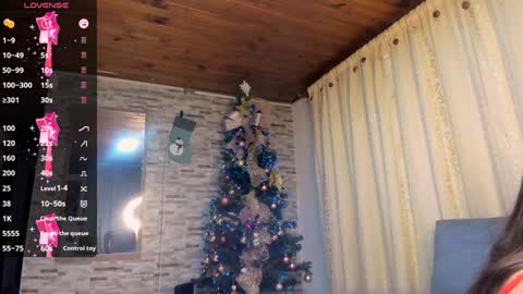 Snapshot of barbielatinass chatting on 12-11-24, 03:13 Sarashy online show from 12-11-24, 03:13