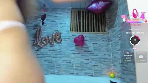 Snapshot of barbielatinass chatting on 02-15-25, 04:14 Sarashy online show from 02-15-25, 04:14