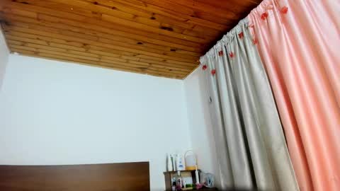 Snapshot of barbielatinass chatting on 03-05-25, 04:13 Sarashy online show from 03-05-25, 04:13