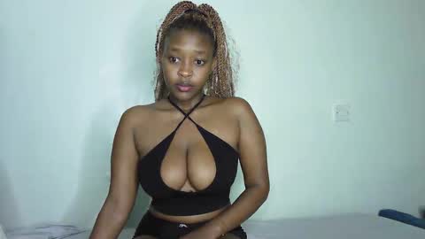 Snapshot of barbiemel_ chatting on 10-14-25, 05:08 Mel online show from 10-14-25, 05:08