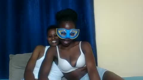Snapshot of barbies_girles chatting on 09-20-25, 03:35 barbies_girles online show from 09-20-25, 03:35
