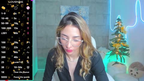 Snapshot of barbiie_scoth chatting on 12-22-24, 07:10 Barbie Scot online show from 12-22-24, 07:10