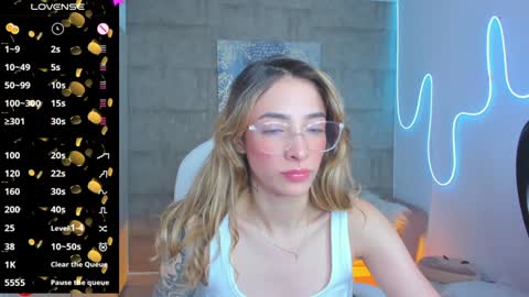 Snapshot of barbiie_scoth chatting on 01-08-25, 08:39 Barbie Scot online show from 01-08-25, 08:39