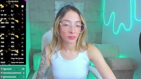 Snapshot of barbiie_scoth chatting on 03-08-25, 08:57 Barbie Scot online show from 03-08-25, 08:57