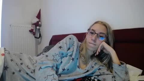Lena online show from 01-04-25, 11:11