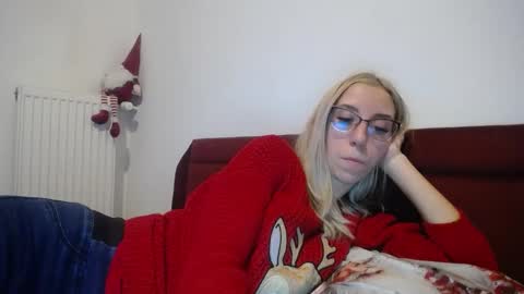 Lena online show from 01-10-25, 02:34