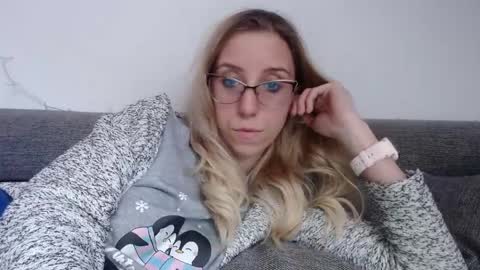 Lena online show from 03-29-26, 10:37