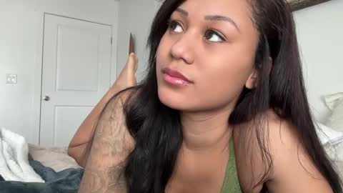 chicka online show from 01-25-25, 06:24