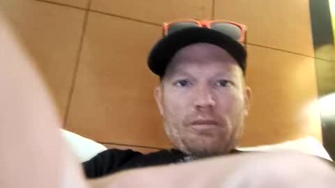 Snapshot of barniemay1 chatting on 04-18-26, 08:51 barniemay1 online show from 04-18-26, 08:51
