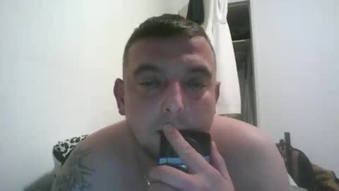 Snapshot of bartosz6922 chatting on 10-25-25, 08:36 bartosz6922 online show from 10-25-25, 08:36