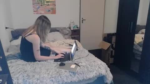 Snapshot of baseddutch chatting on 10-16-25, 07:59 baseddutch online show from 10-16-25, 07:59