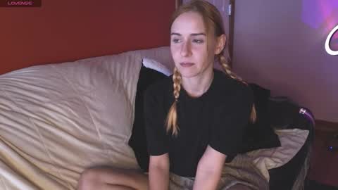 Snapshot of basementsettler chatting on 10-26-25, 10:15 basementsettler online show from 10-26-25, 10:15