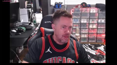 Snapshot of basketballjerseygang chatting on 11-17-25, 01:33 Jordan online show from 11-17-25, 01:33