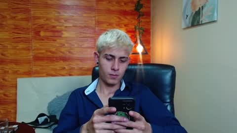 Bastian online show from 12-12-24, 02:37