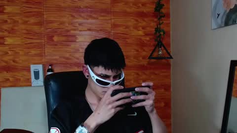 Bastian online show from 02-12-25, 06:19