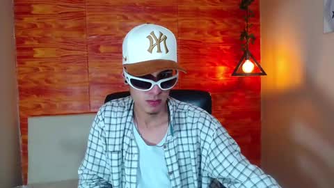 Bastian online show from 02-21-25, 03:12