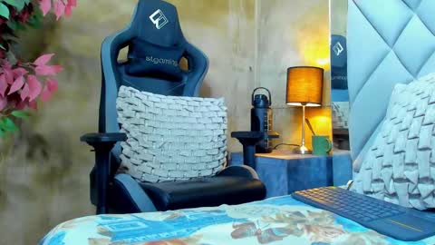 Bastian Independent Model online show from 09-24-25, 03:10