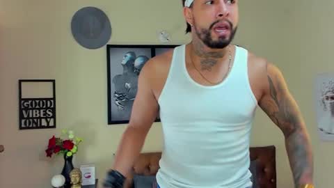 bastian_jones1 online show from 02-25-25, 07:03