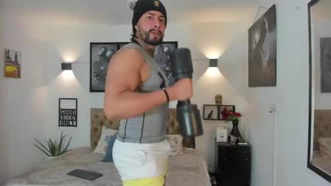 bastian_jones1 online show from 11-07-25, 05:35