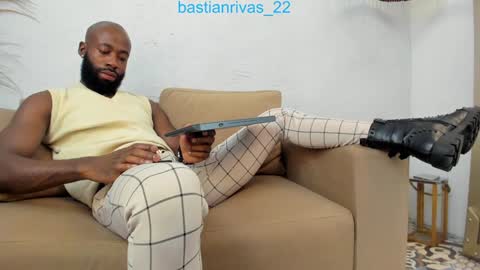 Snapshot of bastianrivas chatting on 01-17-25, 12:10 Bastian. online show from 01-17-25, 12:10