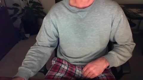 Snapshot of batebro13 chatting on 12-04-24, 02:15 BateBro13 online show from 12-04-24, 02:15