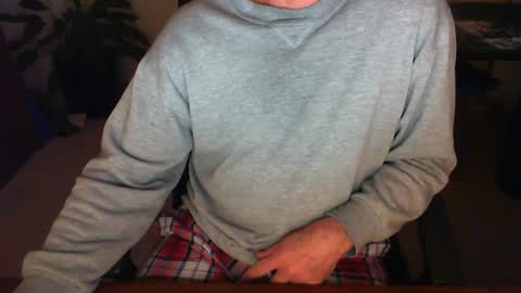 Snapshot of batebro13 chatting on 12-05-24, 03:17 BateBro13 online show from 12-05-24, 03:17