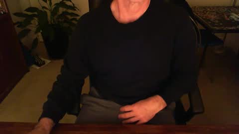 Snapshot of batebro13 chatting on 12-26-24, 02:48 BateBro13 online show from 12-26-24, 02:48