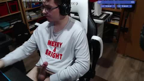Snapshot of baterricky chatting on 03-22-26, 01:14 Ricky online show from 03-22-26, 01:14