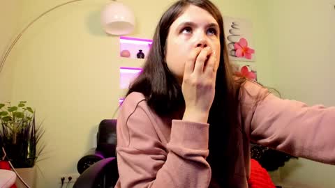 battymoll online show from 01-14-25, 07:00