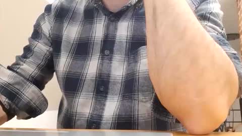 Snapshot of baxter78 chatting on 03-04-26, 10:27 baxter78 online show from 03-04-26, 10:27