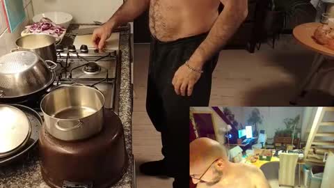 bazzz_8 online show from 12-01-25, 04:34