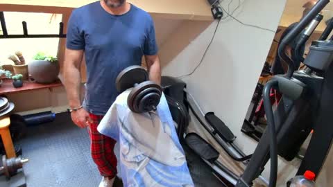 bazzz_8 online show from 04-16-26, 05:14