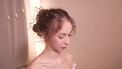  JETT  DENI  online show from 12-14-25, 09:41