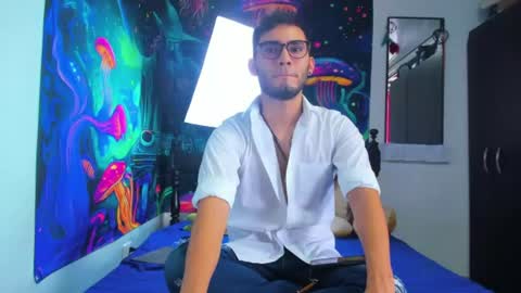 alex independent model   ig bbalexmoon online show from 06-21-26, 03:58