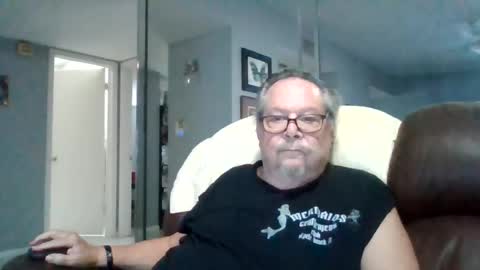 Single Grandpa in Florida. Love to C2C and have Fun Privately online show from 06-24-26, 01:10