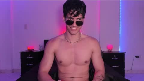 Valentino online show from 01-26-25, 03:17