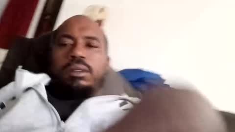 Snapshot of bbc698876 chatting on 11-05-25, 04:18 bbc698876 online show from 11-05-25, 04:18