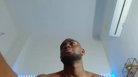 Andrew  online show from 10-10-25, 04:33