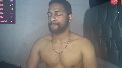 Snapshot of bbcblackhot33 chatting on 01-19-25, 05:48 john online show from 01-19-25, 05:48