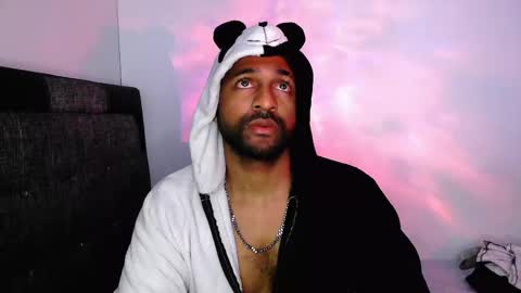 Snapshot of bbcblackhot33 chatting on 02-20-25, 02:29 john online show from 02-20-25, 02:29